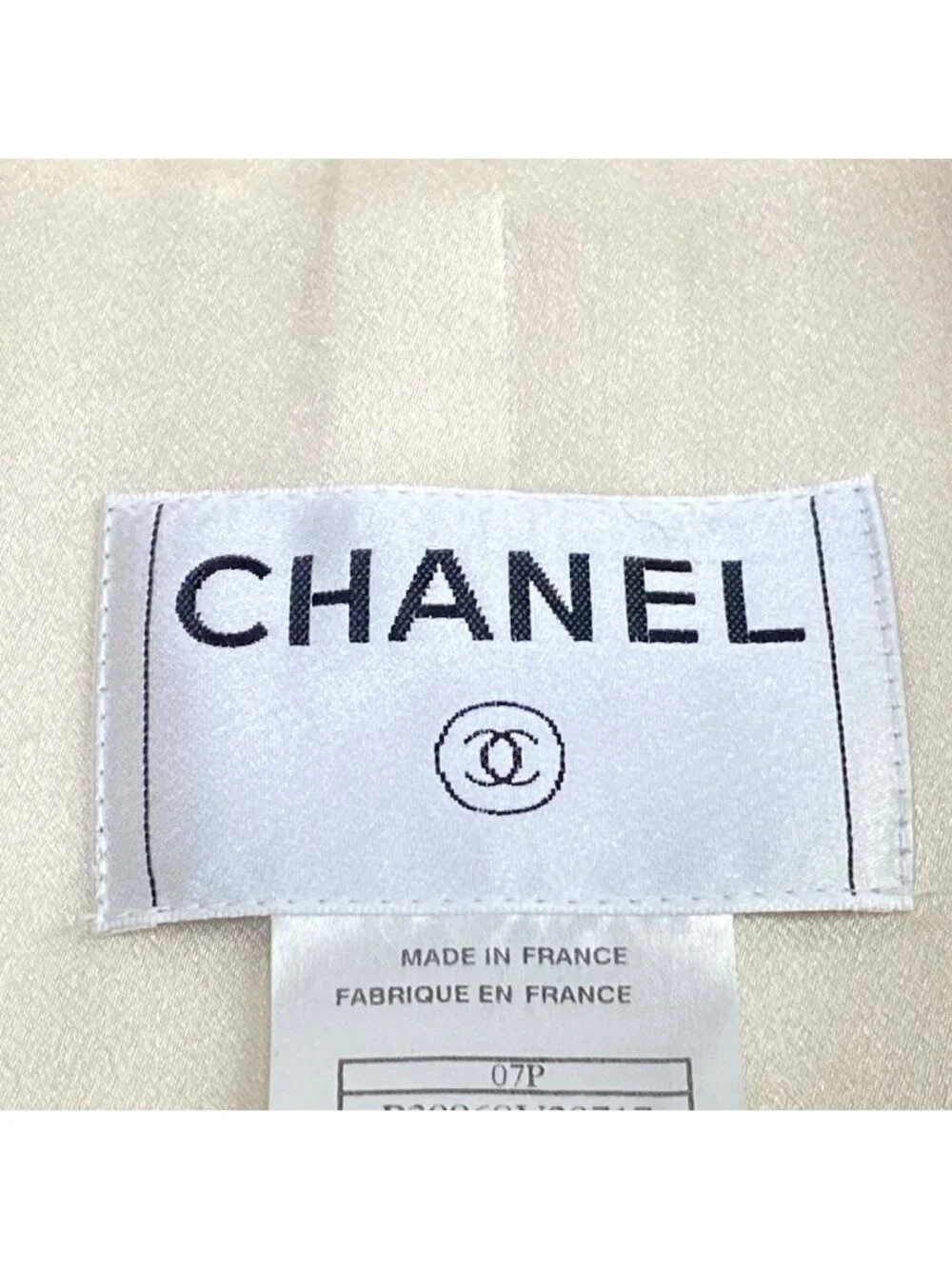 Chanel Jacket M Ivory CC Logo Inside Out Long Sleeve Wool